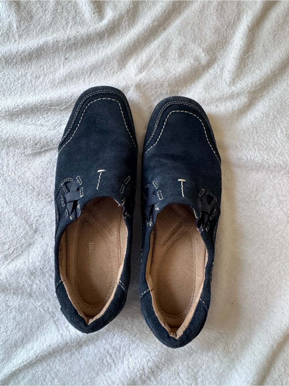 Naturalizer Navy Blue Suede Loafers w/White Stitching | 7.5M Women’s